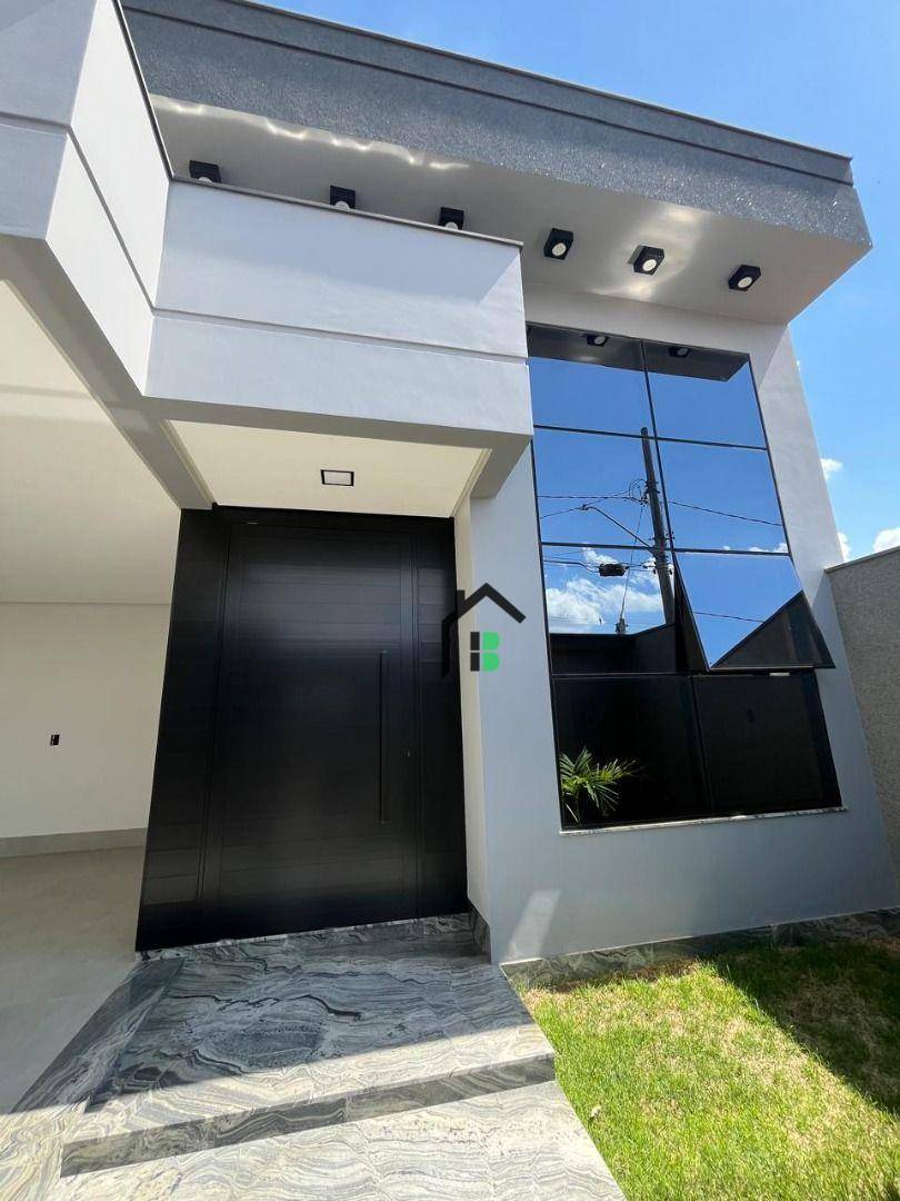 Casa, 3 quartos, 212 m² - Foto 2