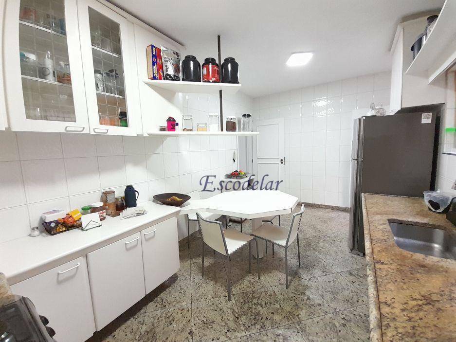 Sobrado à venda com 3 quartos, 300m² - Foto 21