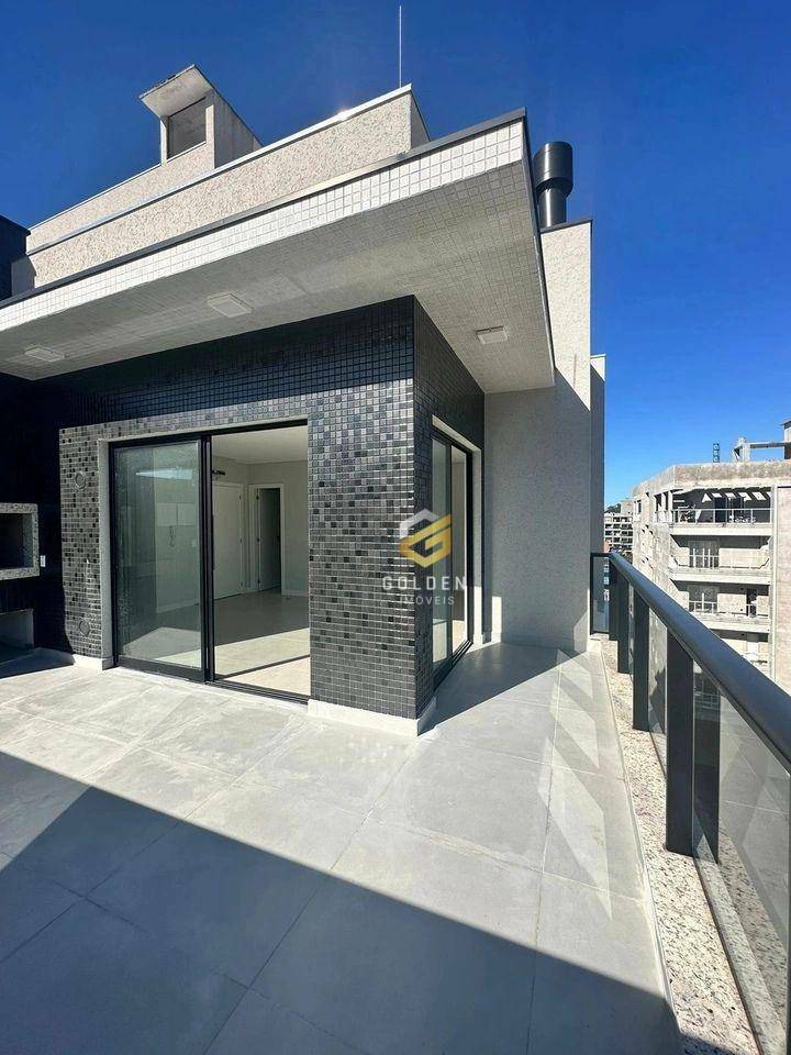 Cobertura à venda com 2 quartos, 118m² - Foto 4