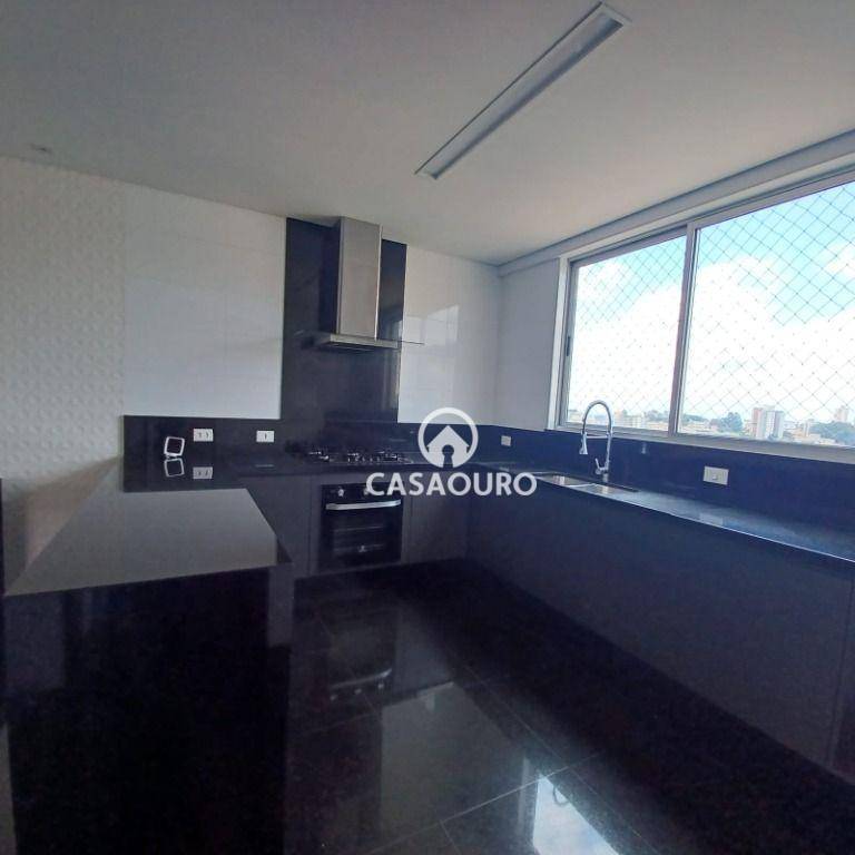 Apartamento à venda com 4 quartos, 217m² - Foto 19