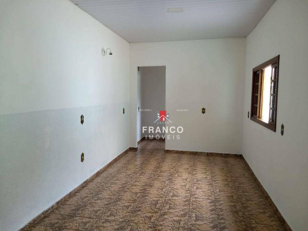 Casa à venda com 3 quartos, 247m² - Foto 5