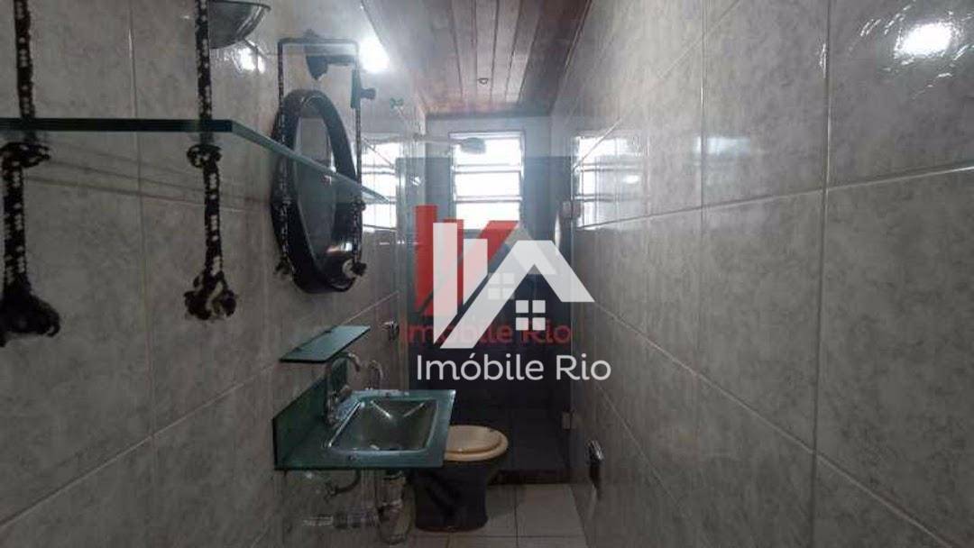 Casa à venda com 4 quartos, 131m² - Foto 17
