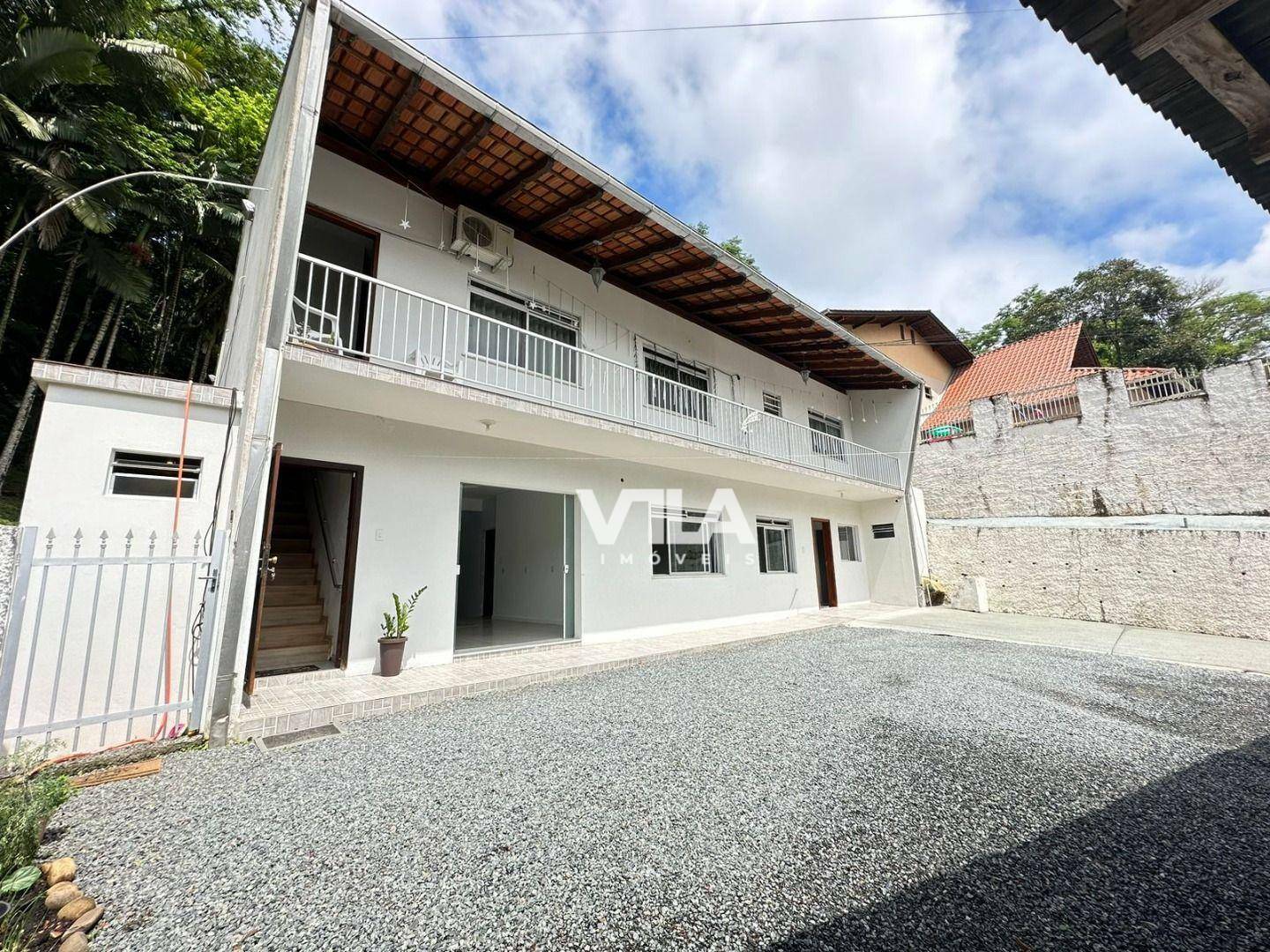 Casa à venda com 4 quartos, 313m² - Foto 2