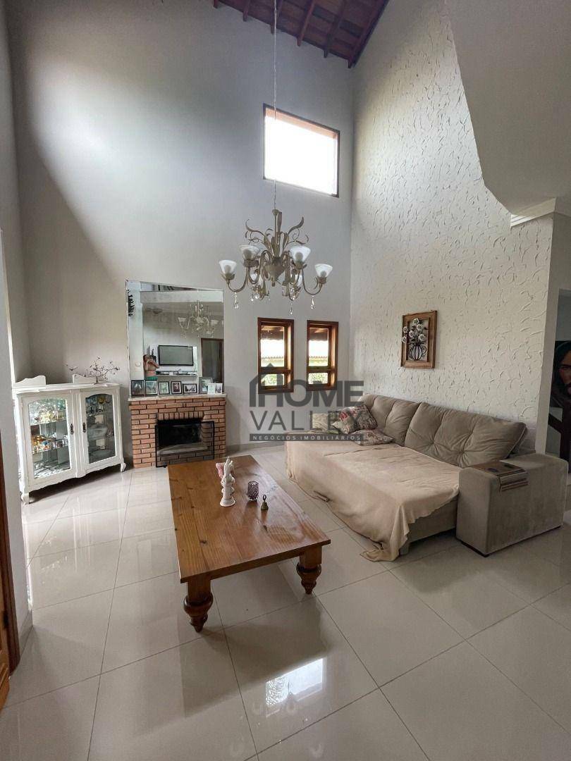 Casa de Condomínio à venda com 3 quartos, 360m² - Foto 6