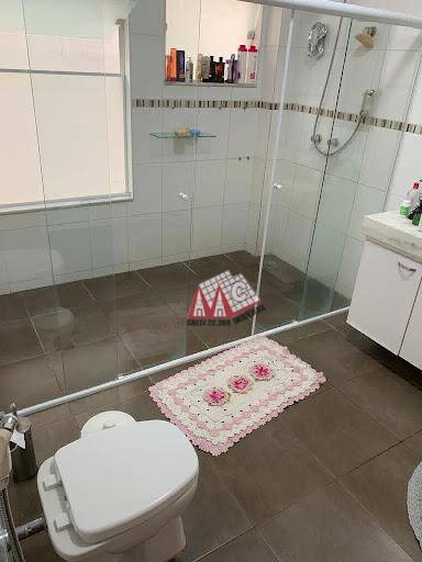 Sobrado à venda com 3 quartos, 257m² - Foto 18