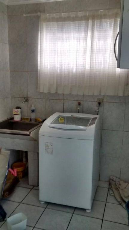 Sobrado à venda com 3 quartos, 192m² - Foto 2