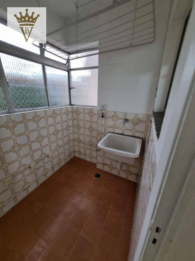 Apartamento à venda com 2 quartos, 70m² - Foto 12