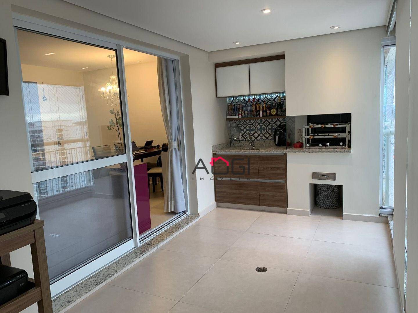 Apartamento à venda com 2 quartos, 95m² - Foto 2