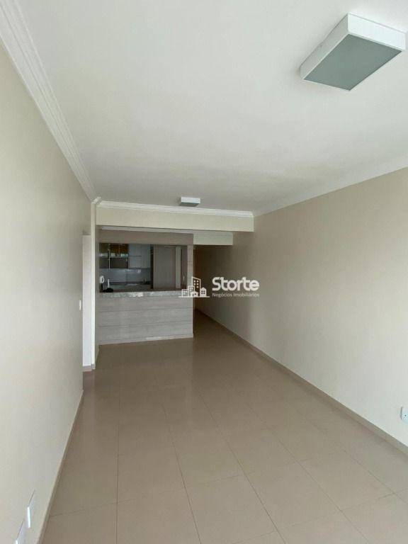 Apartamento à venda com 3 quartos, 94m² - Foto 3