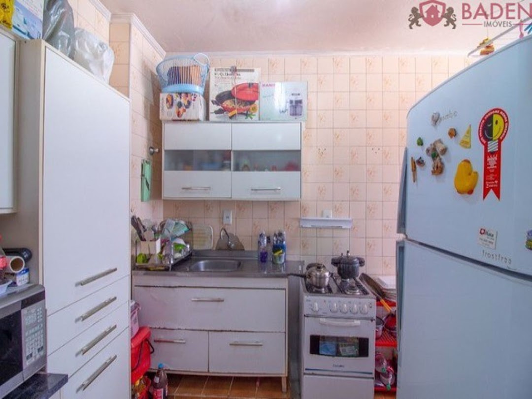 Apartamento à venda com 2 quartos, 63m² - Foto 4