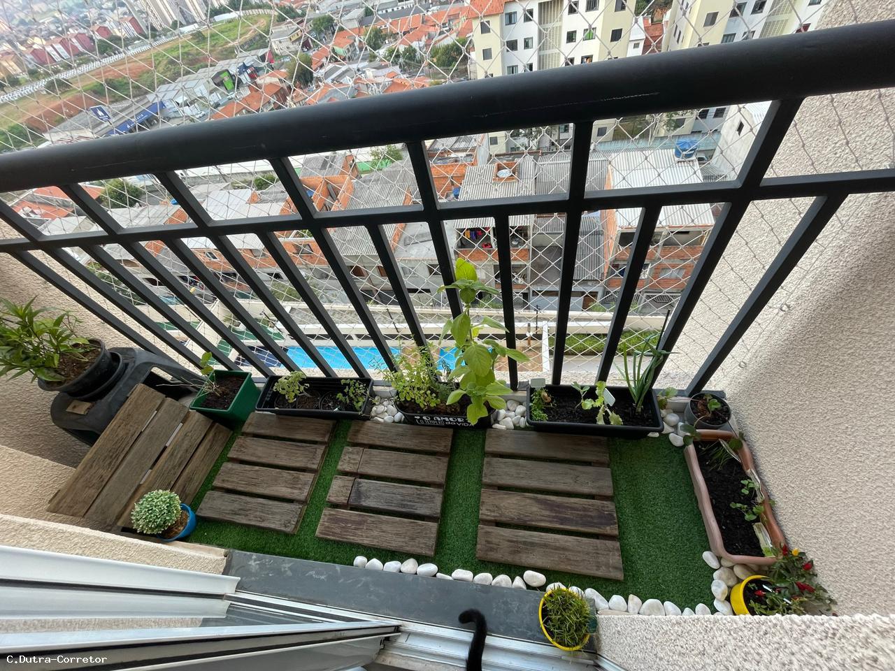 Apartamento à venda com 3 quartos, 60m² - Foto 2