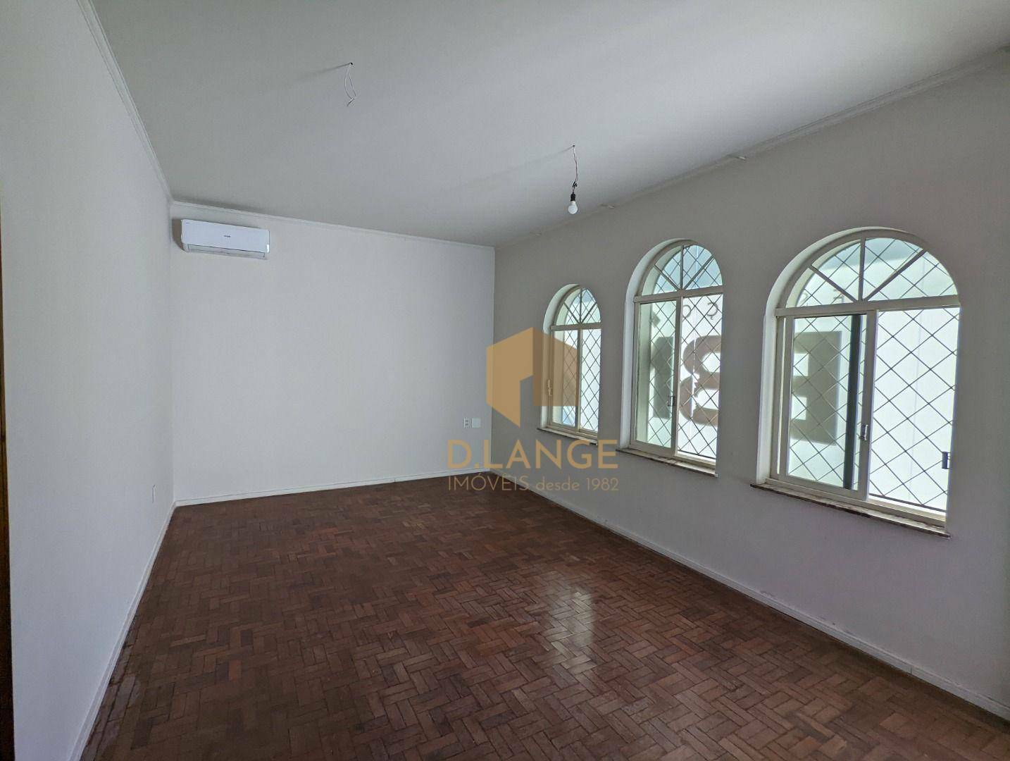 Casa para alugar com 3 quartos, 200m² - Foto 3