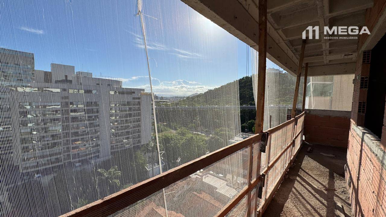 Apartamento à venda com 3 quartos, 100m² - Foto 1