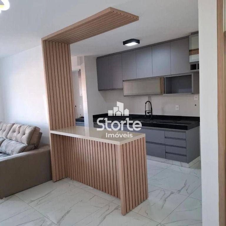 Apartamento à venda com 3 quartos, 113m² - Foto 2