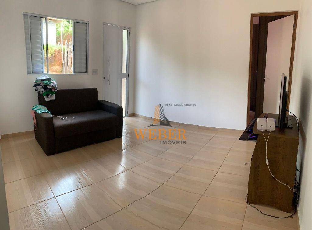 Casa à venda com 3 quartos, 150m² - Foto 1