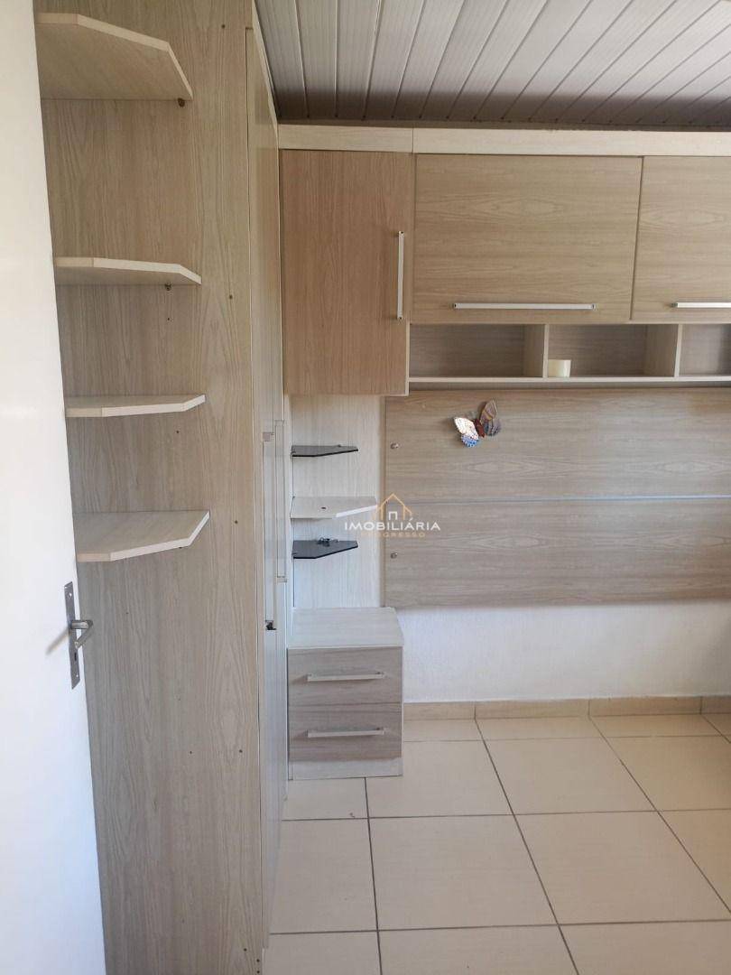 Casa à venda com 2 quartos, 75m² - Foto 25