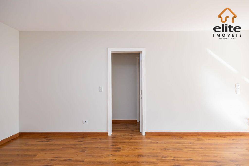 Apartamento para alugar com 3 quartos, 151m² - Foto 38