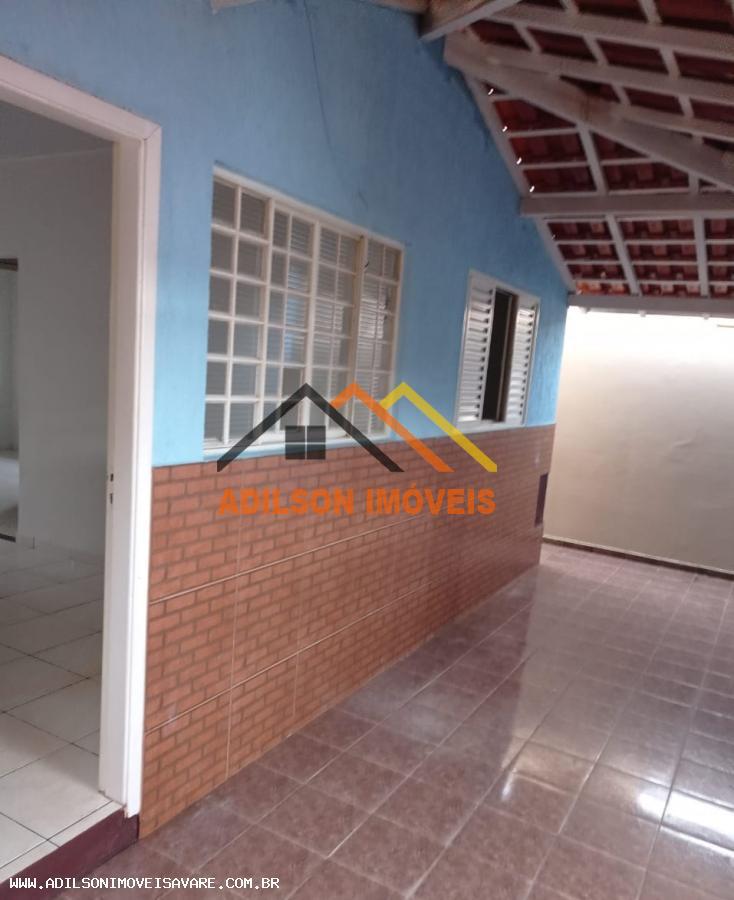 Casa à venda com 3 quartos, 250m² - Foto 3