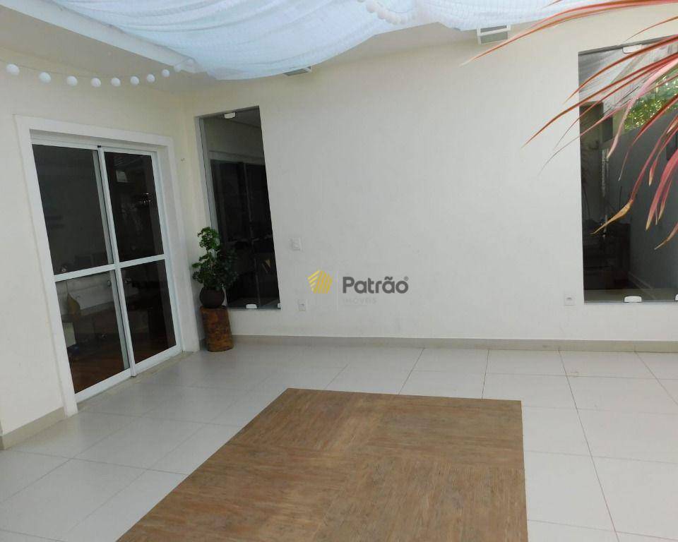 Casa de Condomínio à venda com 3 quartos, 251m² - Foto 48