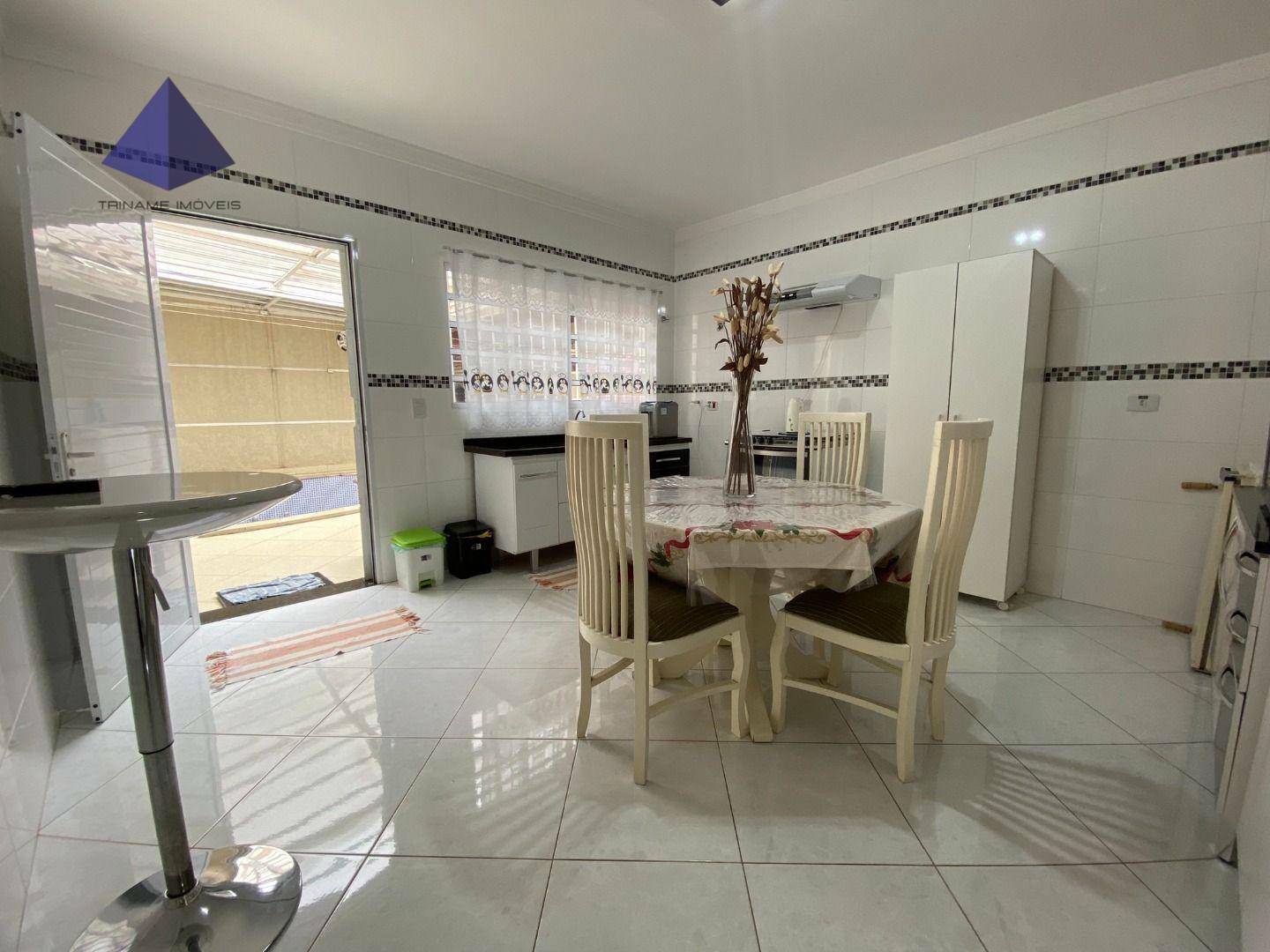 Sobrado à venda com 3 quartos, 200m² - Foto 11