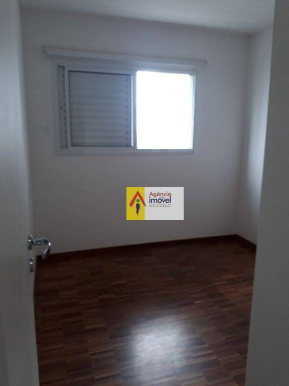 Apartamento à venda com 3 quartos, 86m² - Foto 17