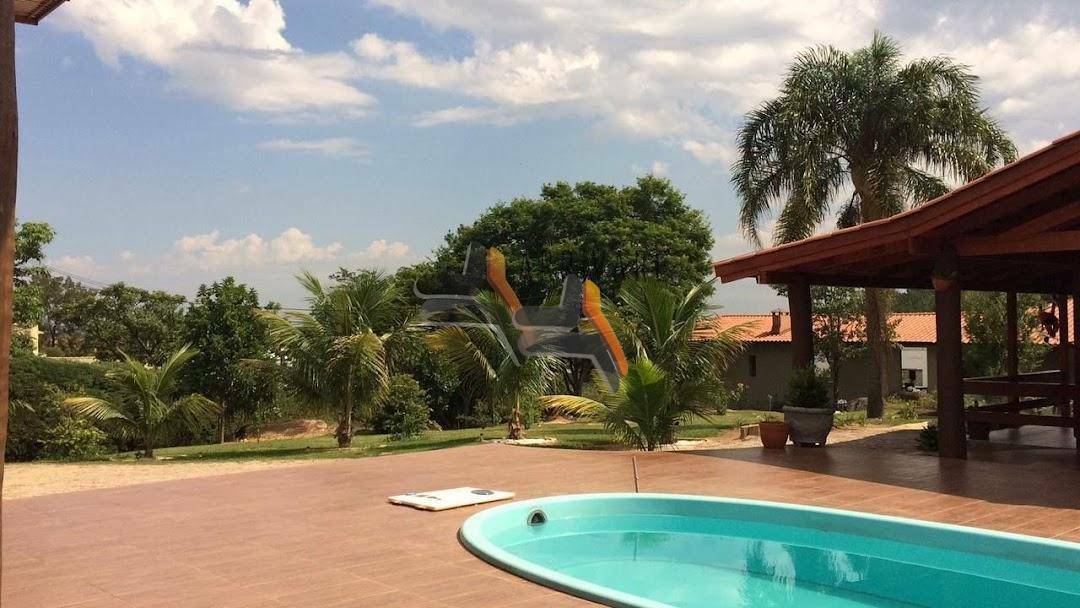 Casa de Condomínio à venda com 3 quartos, 400m² - Foto 2