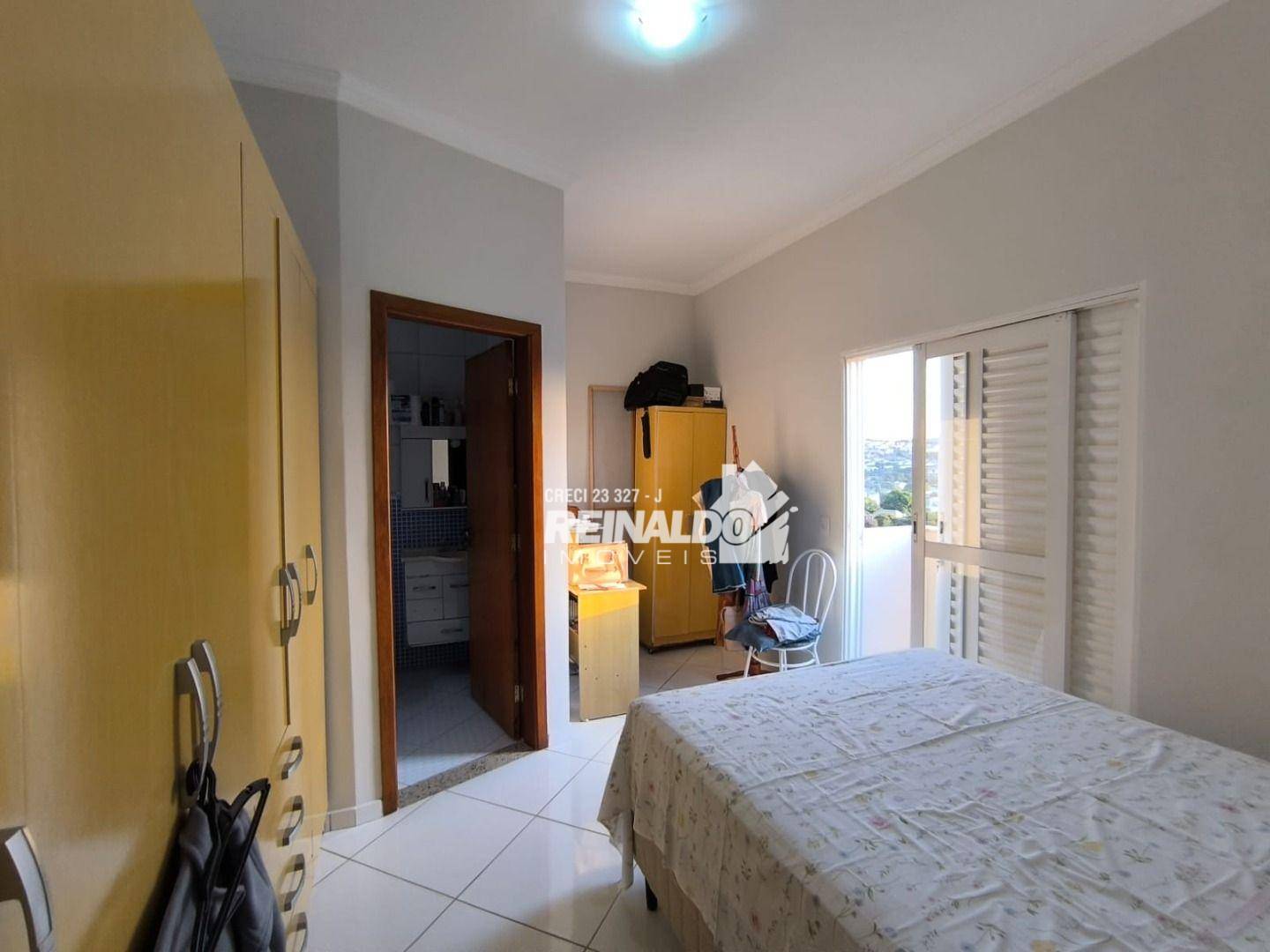 Casa à venda com 3 quartos, 175m² - Foto 5