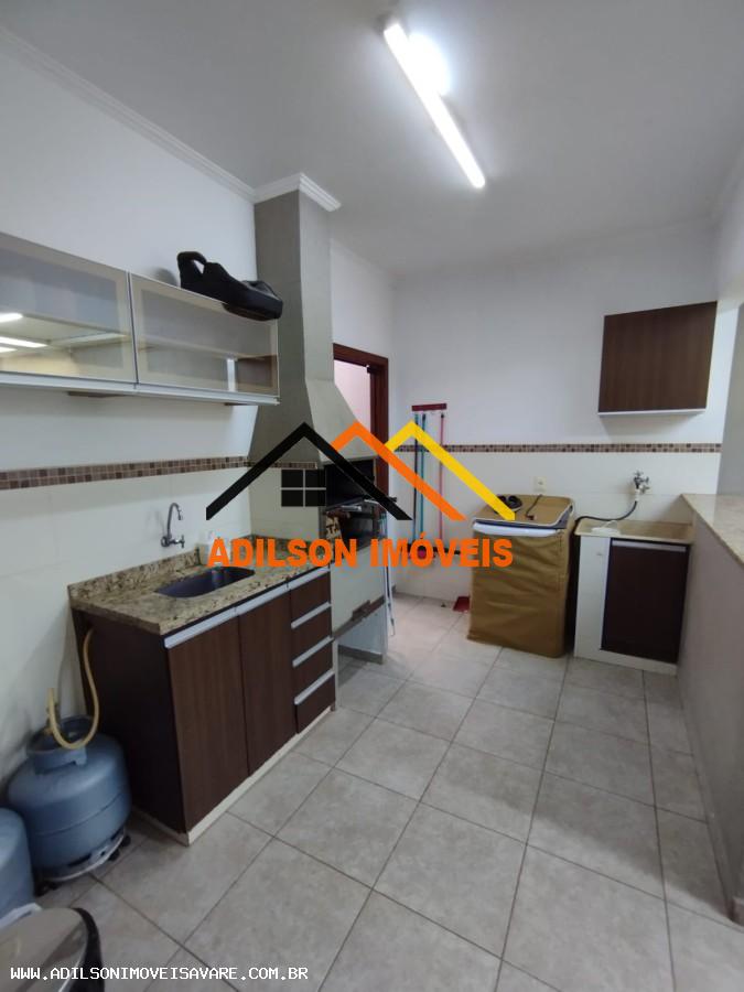 Casa à venda com 3 quartos, 250m² - Foto 11