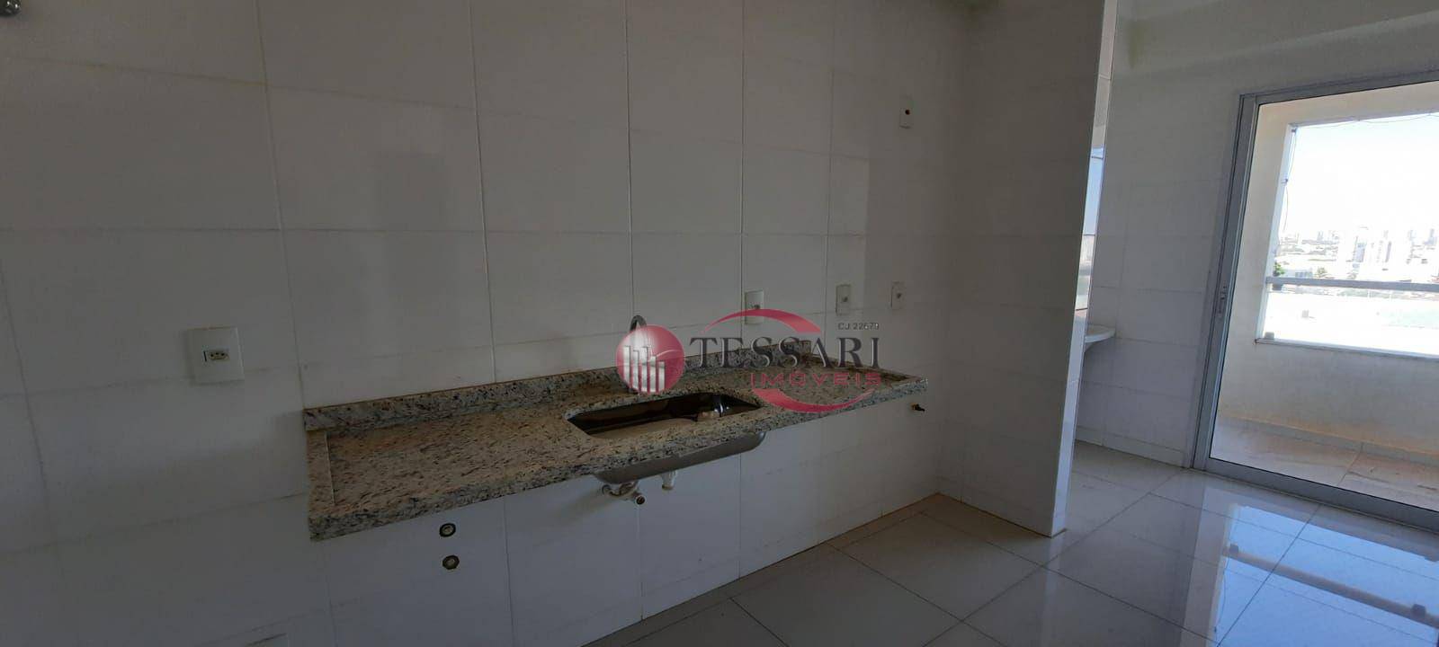 Apartamento à venda com 3 quartos, 70m² - Foto 4