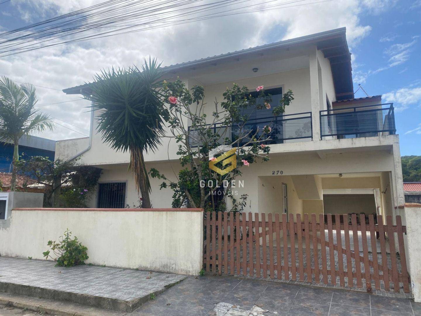 Casa, 5 quartos, 1 m² - Foto 1