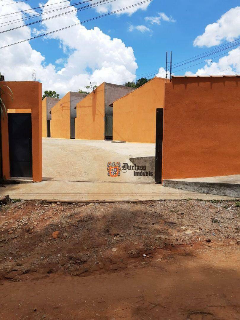 Casa à venda com 2 quartos, 350m² - Foto 8