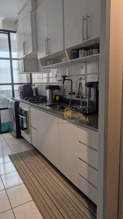 Apartamento à venda com 3 quartos, 79m² - Foto 5