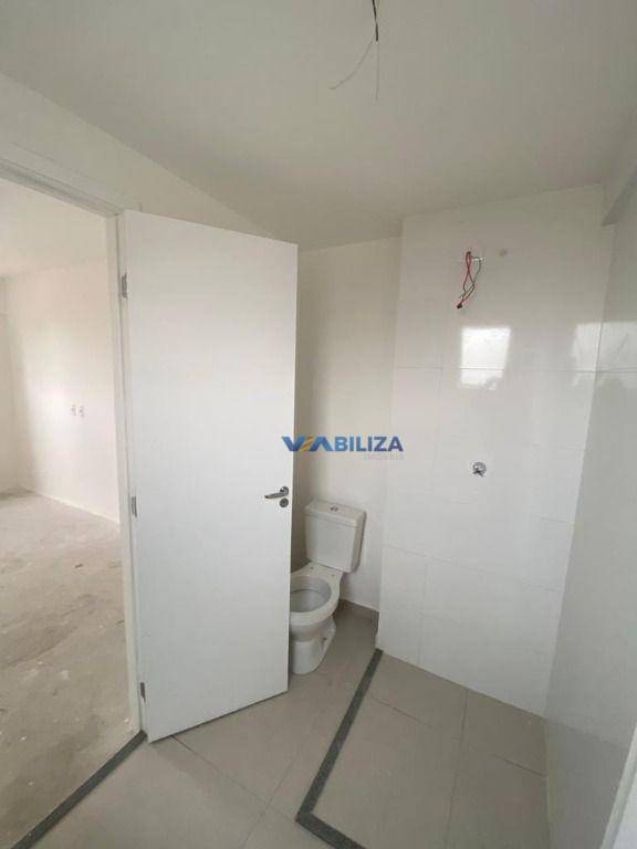 Apartamento à venda com 2 quartos, 57m² - Foto 11