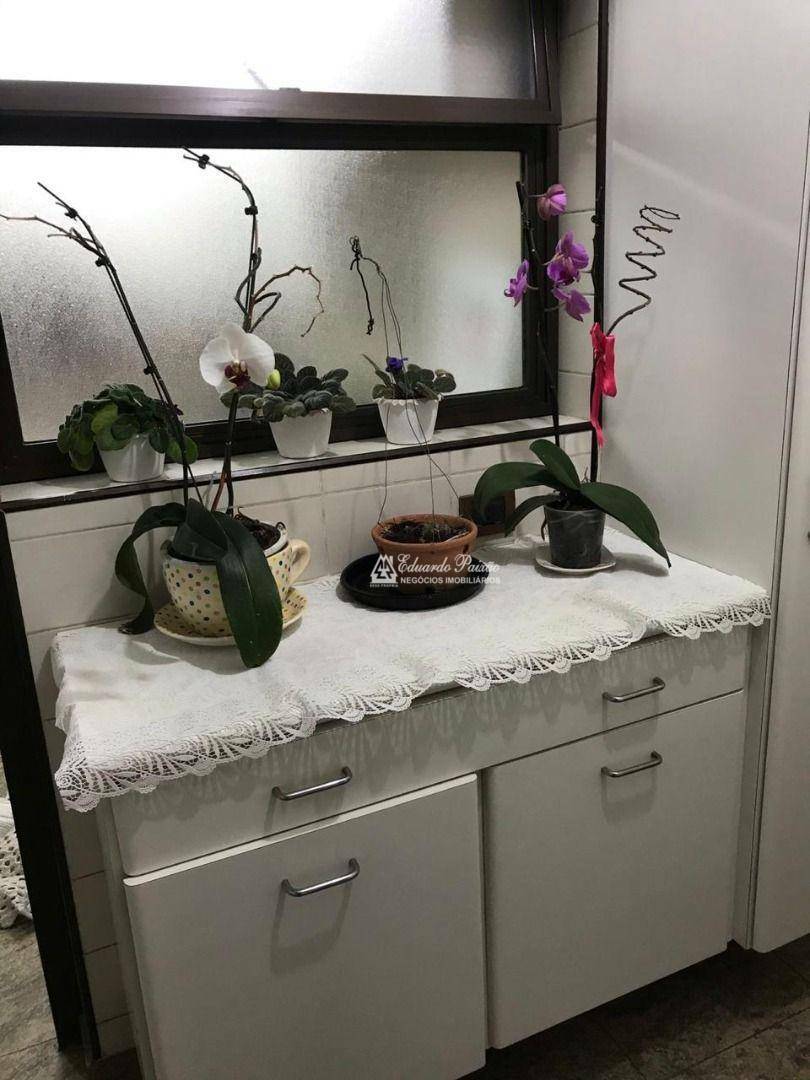 Apartamento à venda com 4 quartos, 230m² - Foto 28