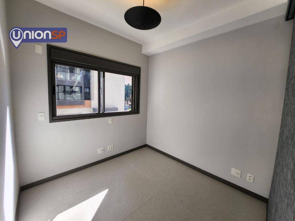 Apartamento à venda com 3 quartos, 162m² - Foto 8