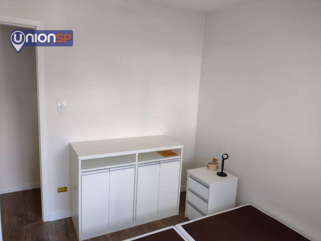 Apartamento à venda com 1 quarto, 45m² - Foto 4