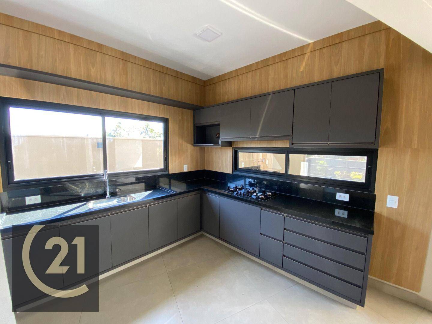 Casa de Condomínio à venda com 3 quartos, 230m² - Foto 13