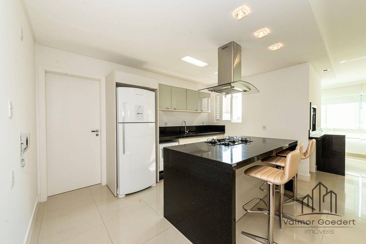 Apartamento à venda com 3 quartos, 130m² - Foto 8