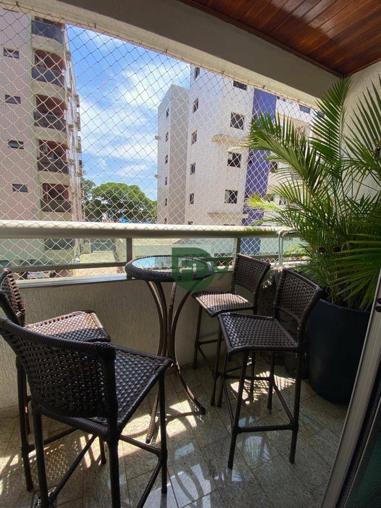 Apartamento à venda com 2 quartos, 69m² - Foto 4