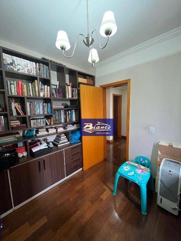 Apartamento à venda com 4 quartos, 168m² - Foto 30