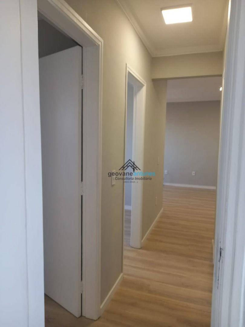 Apartamento à venda com 3 quartos, 115m² - Foto 19