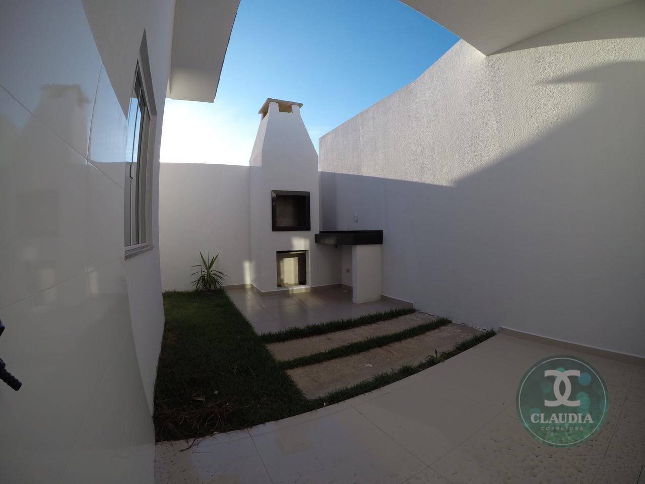 Casa à venda com 3 quartos, 69m² - Foto 4