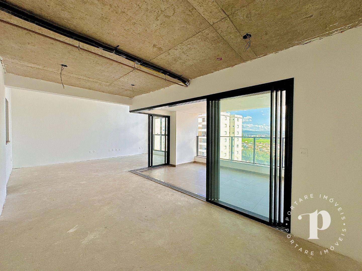 Apartamento à venda com 4 quartos, 220m² - Foto 4