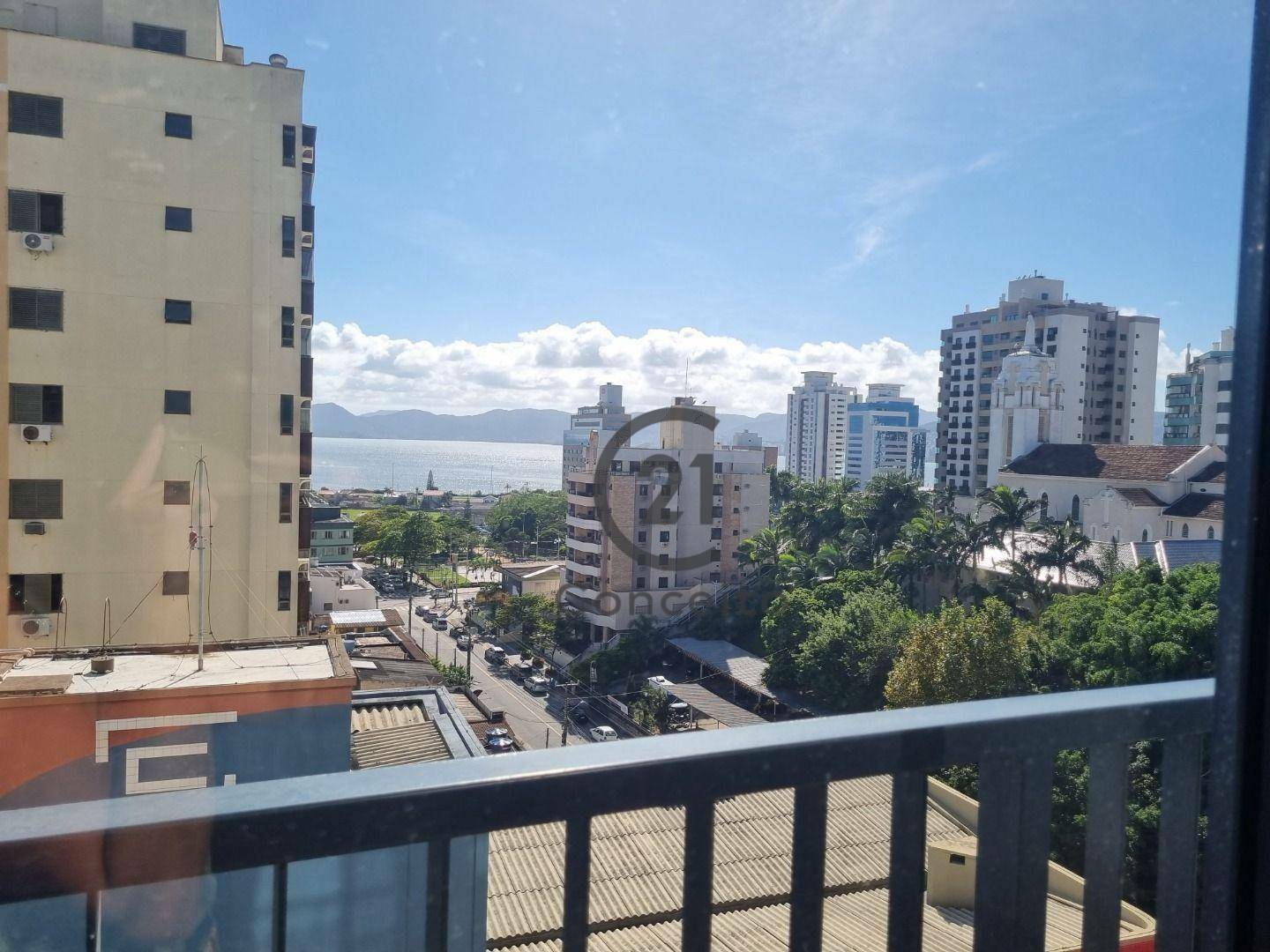 Apartamento à venda com 2 quartos, 76m² - Foto 19