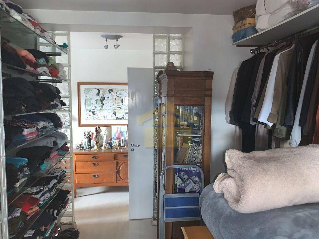 Apartamento à venda com 3 quartos, 130m² - Foto 18