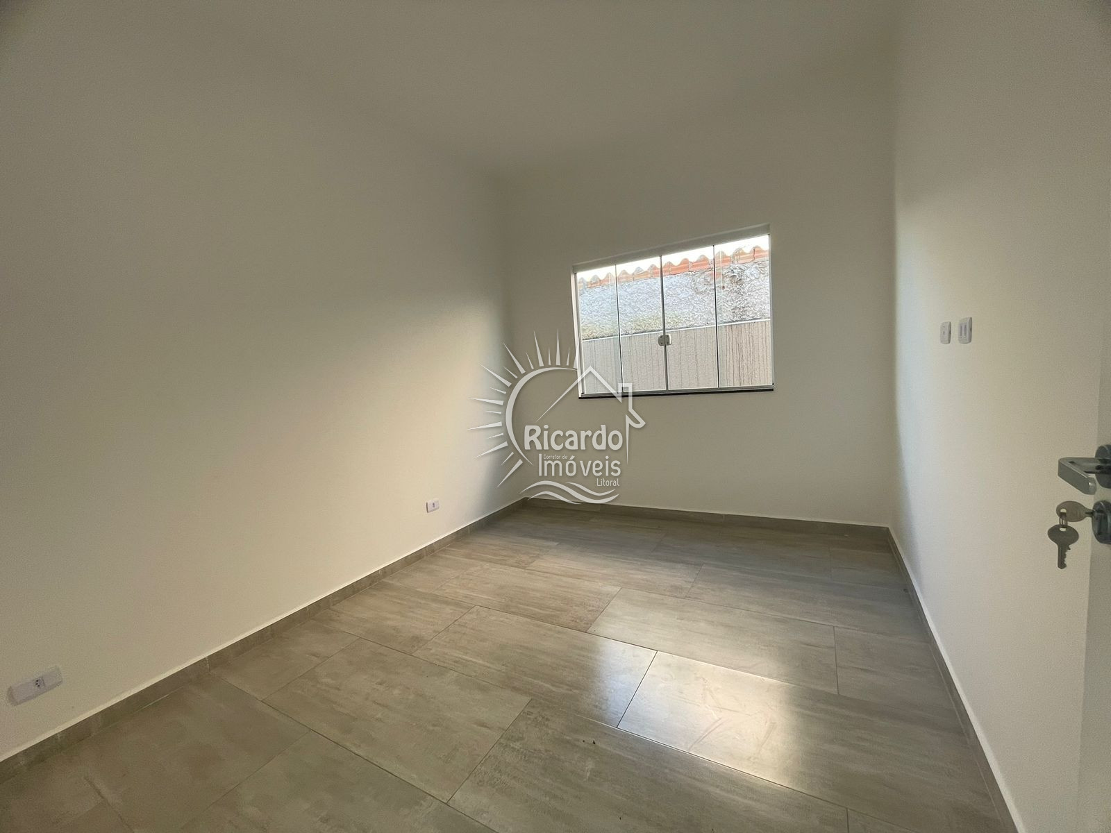 Casa à venda com 3 quartos, 75m² - Foto 11