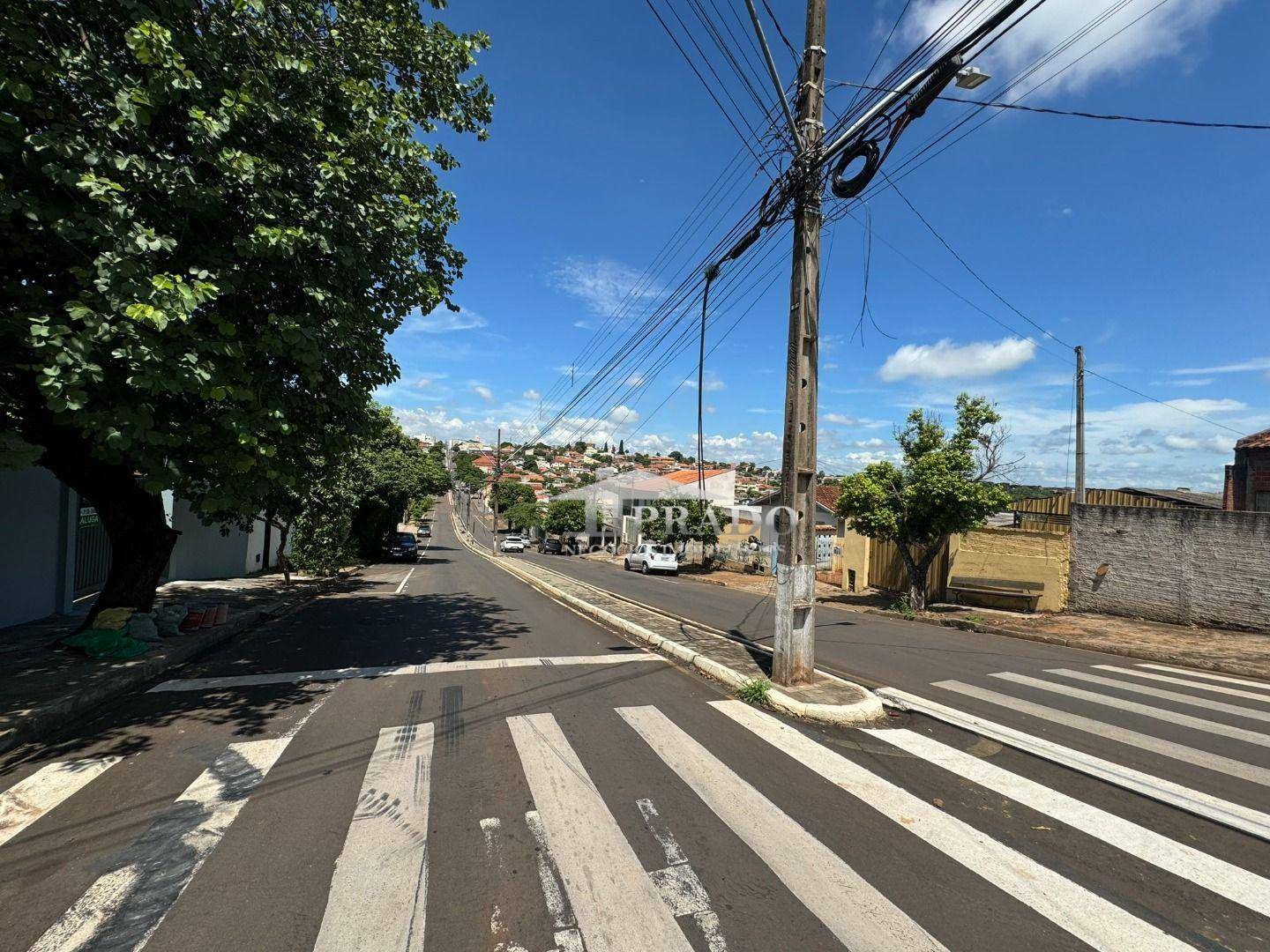 Casa à venda com 4 quartos, 200m² - Foto 24
