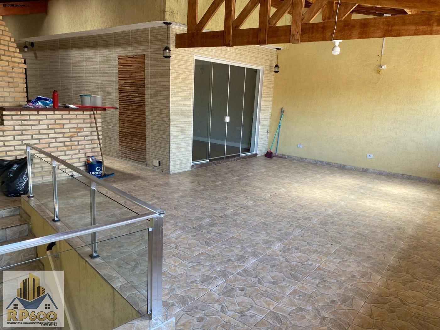 Casa à venda com 2 quartos, 140m² - Foto 9