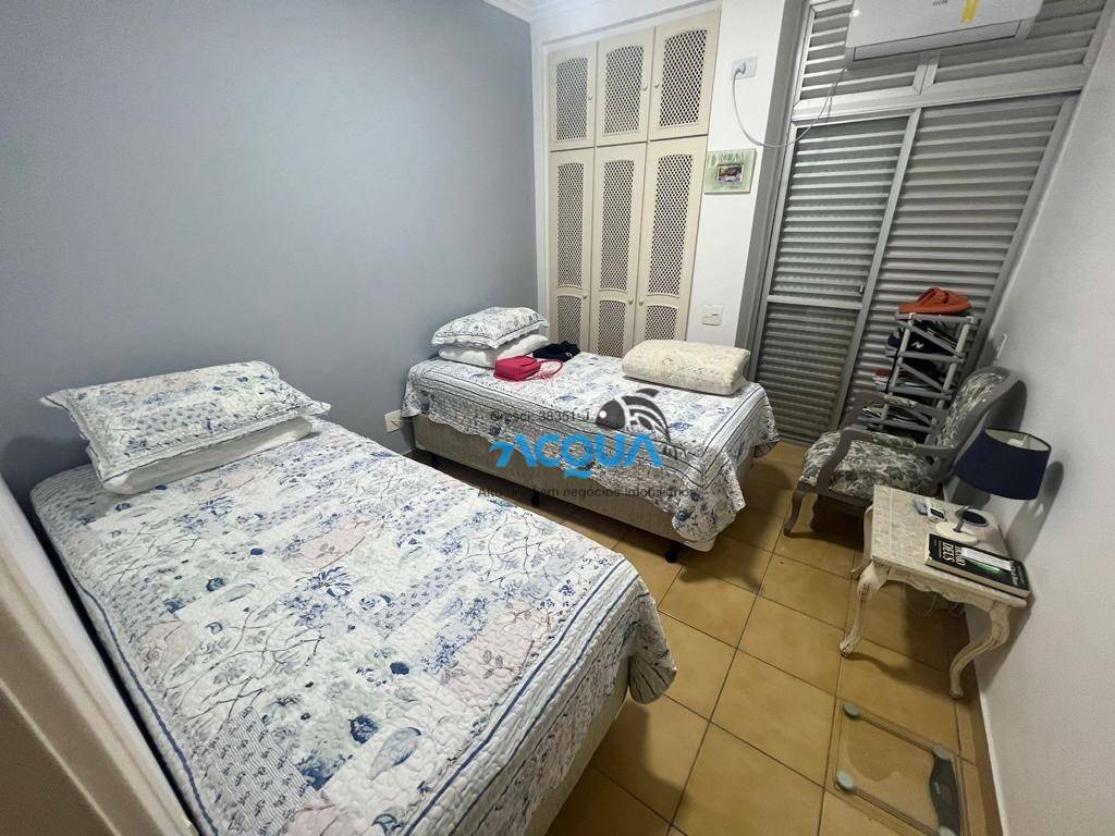 Apartamento à venda com 3 quartos, 115m² - Foto 3