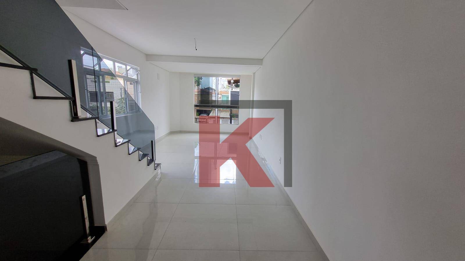 Casa à venda com 3 quartos, 155m² - Foto 1
